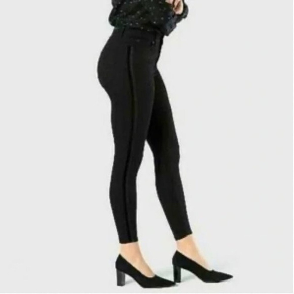 Denizen from Levi's Women's Jet Black Skinny Jeans